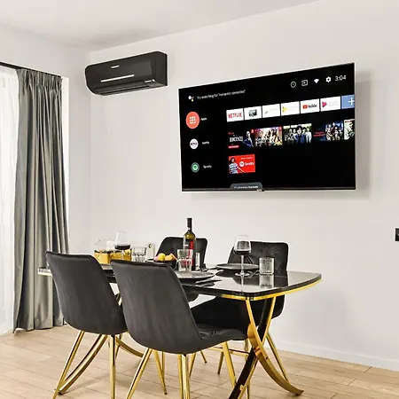 Incity - Near Mall, Balcony - Rh Living Διαμέρισμα