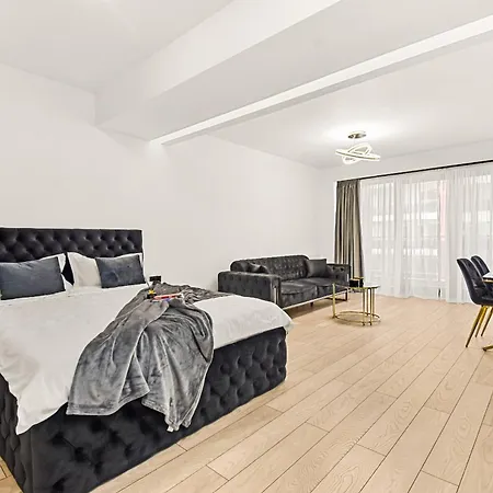 Central Studio With Balcony And Self Check-In Rh Living