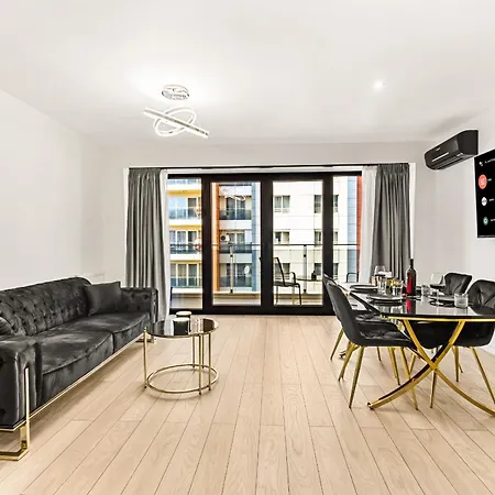 Incity - Near Mall, Balcony - Rh Living Apartamento *